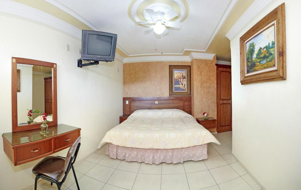 Hotel Rincon Tarasco Morelia Exterior foto